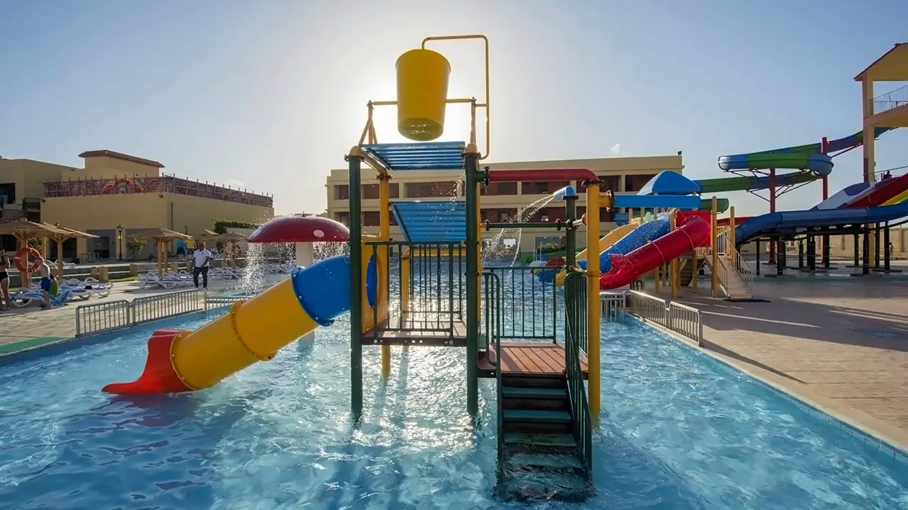 الفندق كازا ماري ريزورت - مرسى علم